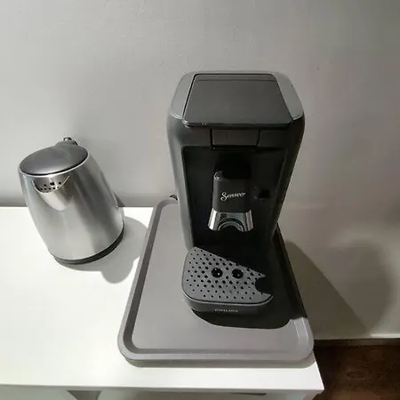 Quartier Chartrons Etage 1 شقة *